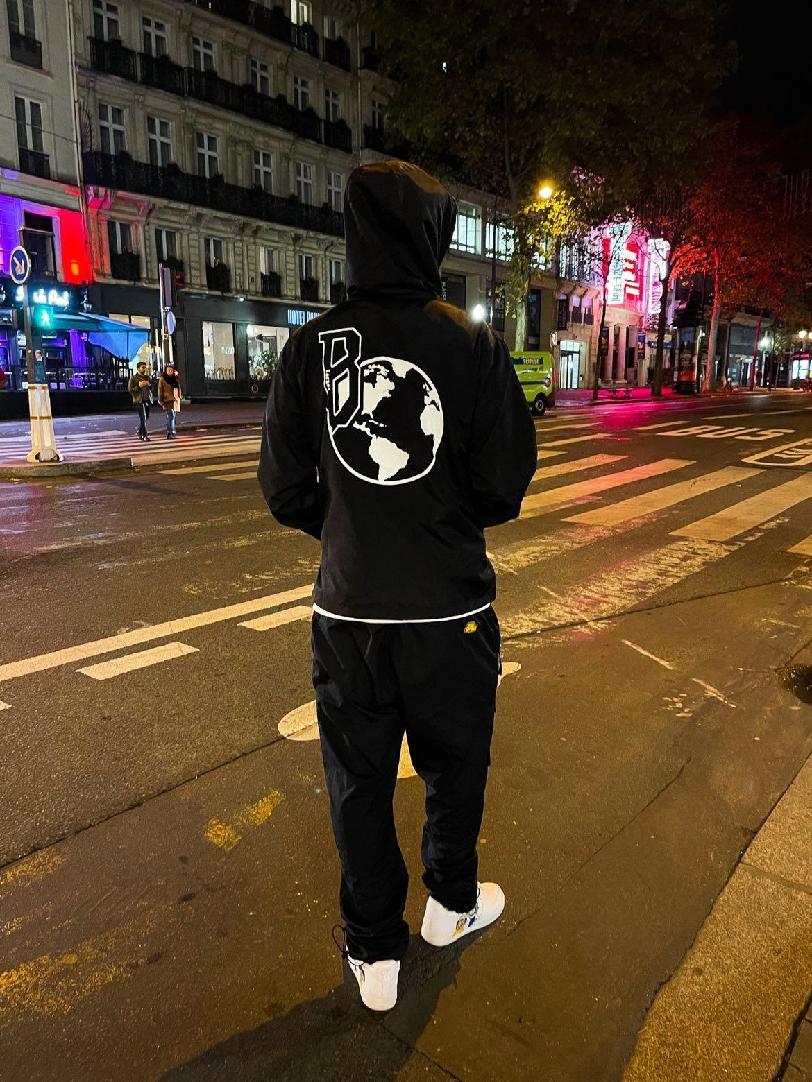 WINDBREAKER | BLACK