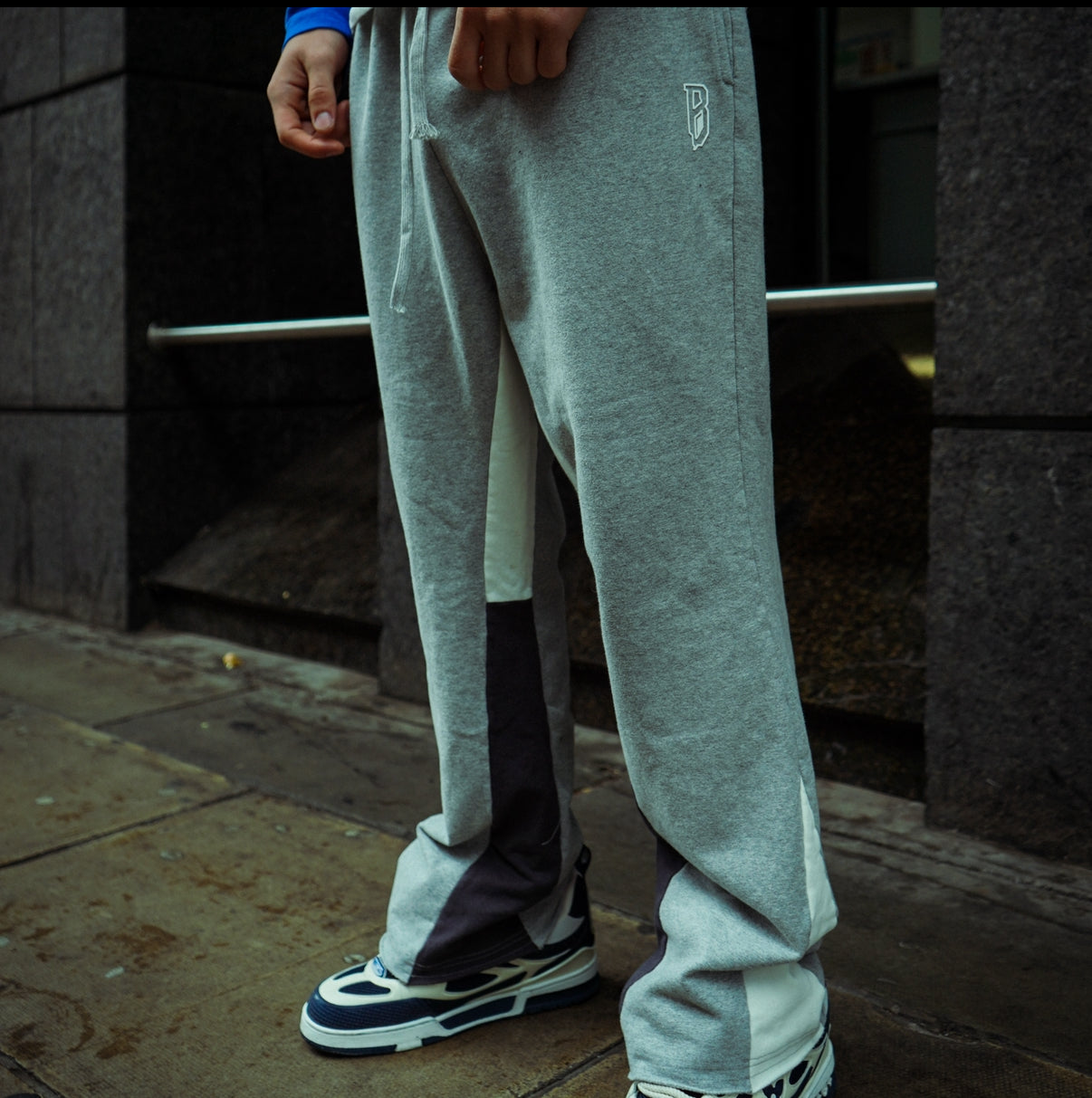 GREY | FLARE PANTS
