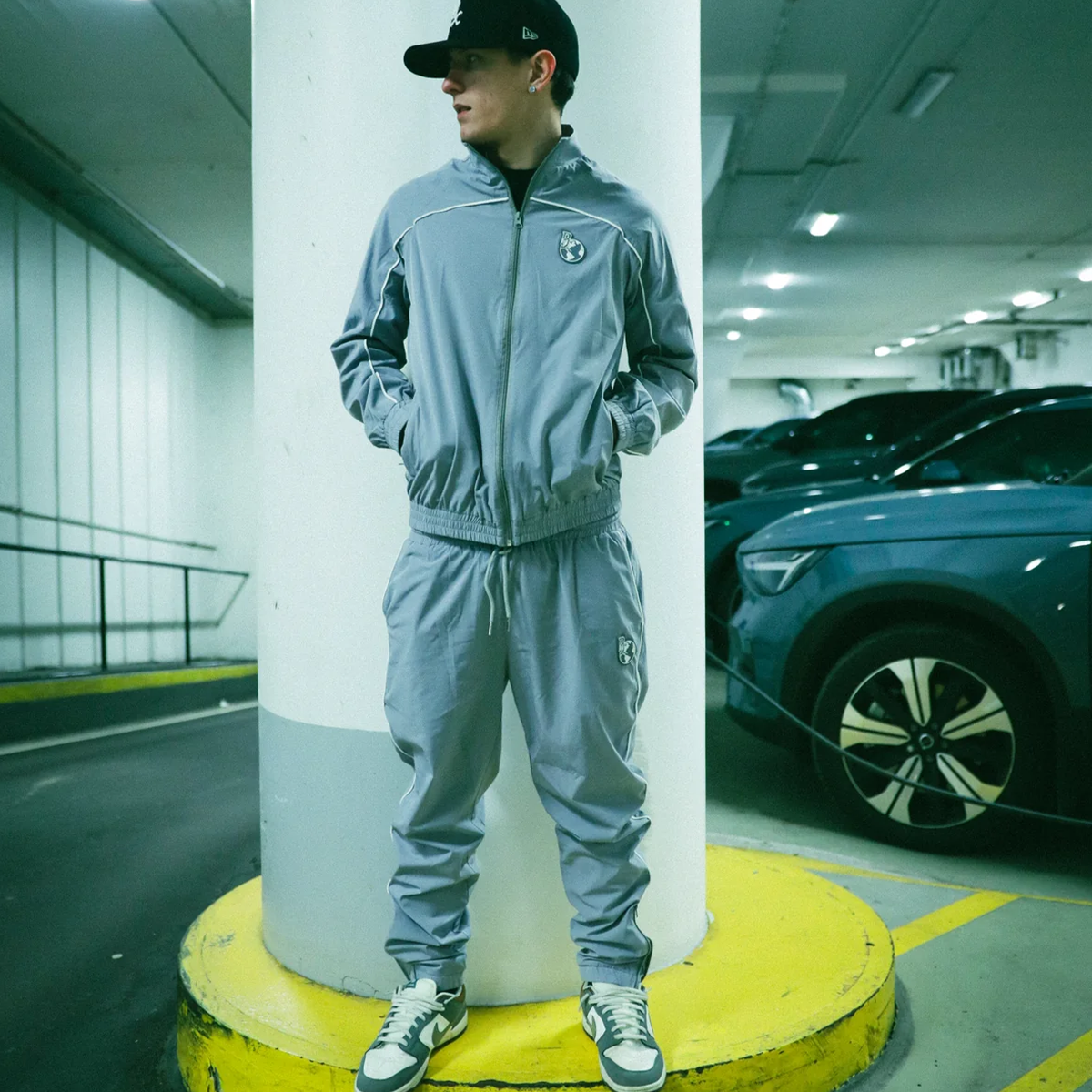 GREY/WHITE | SHELLSUIT