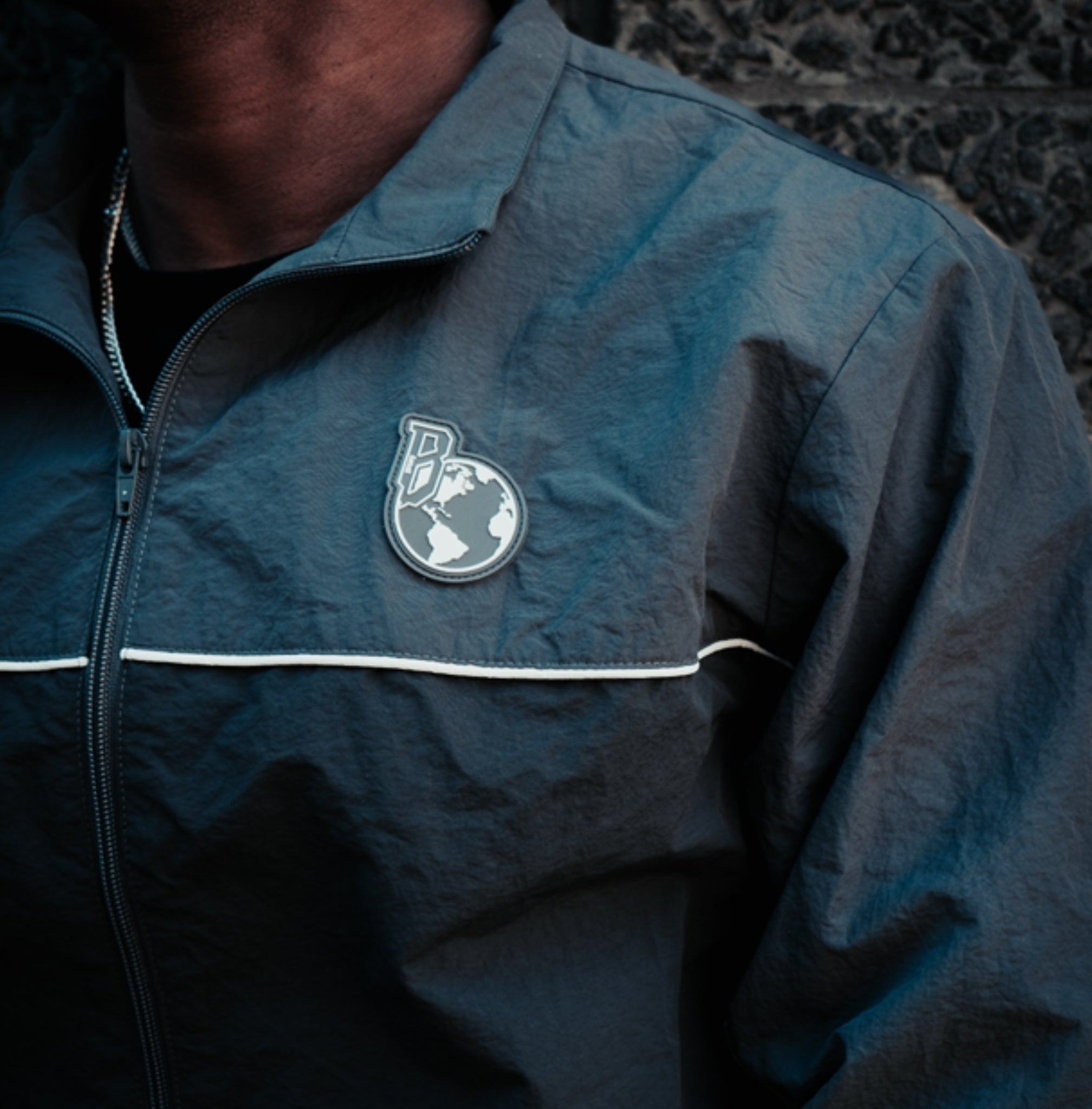 BLACK/SMOKE | SHELLSUIT